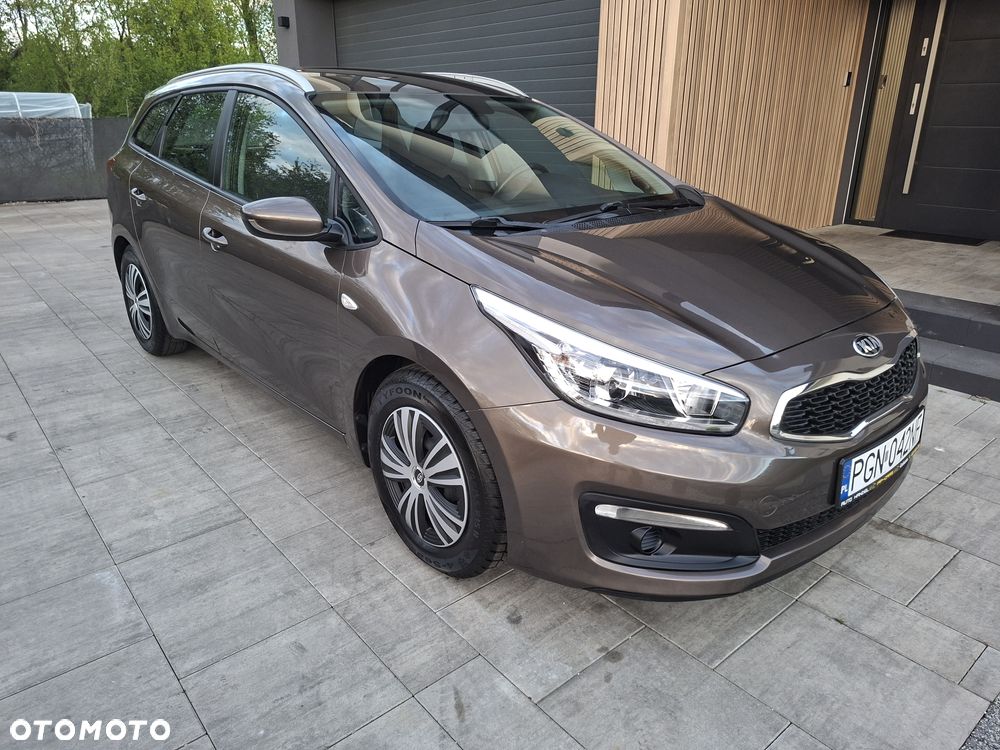 Kia Ceed - 14