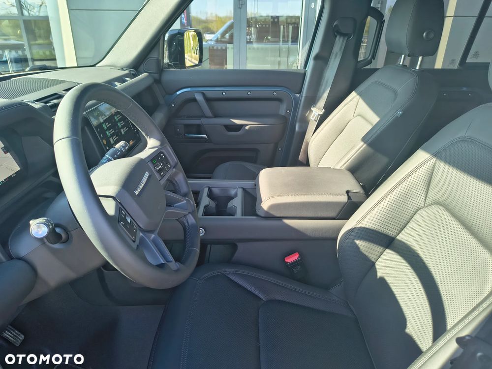 Land Rover Defender 3.0 D250 mHEV X-Dynamic SE - 14