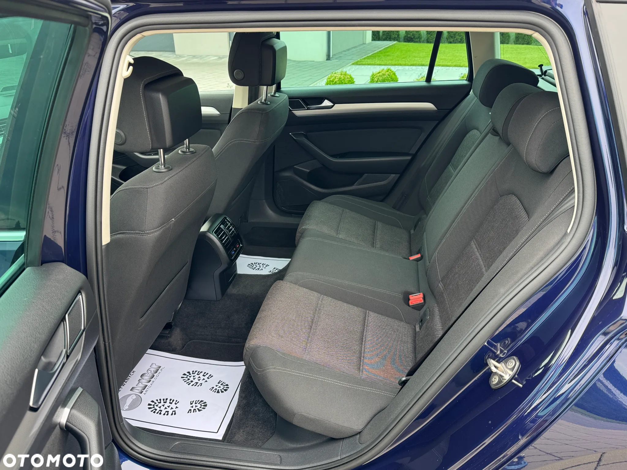 Volkswagen Passat 2.0 TDI BMT Highline - 30
