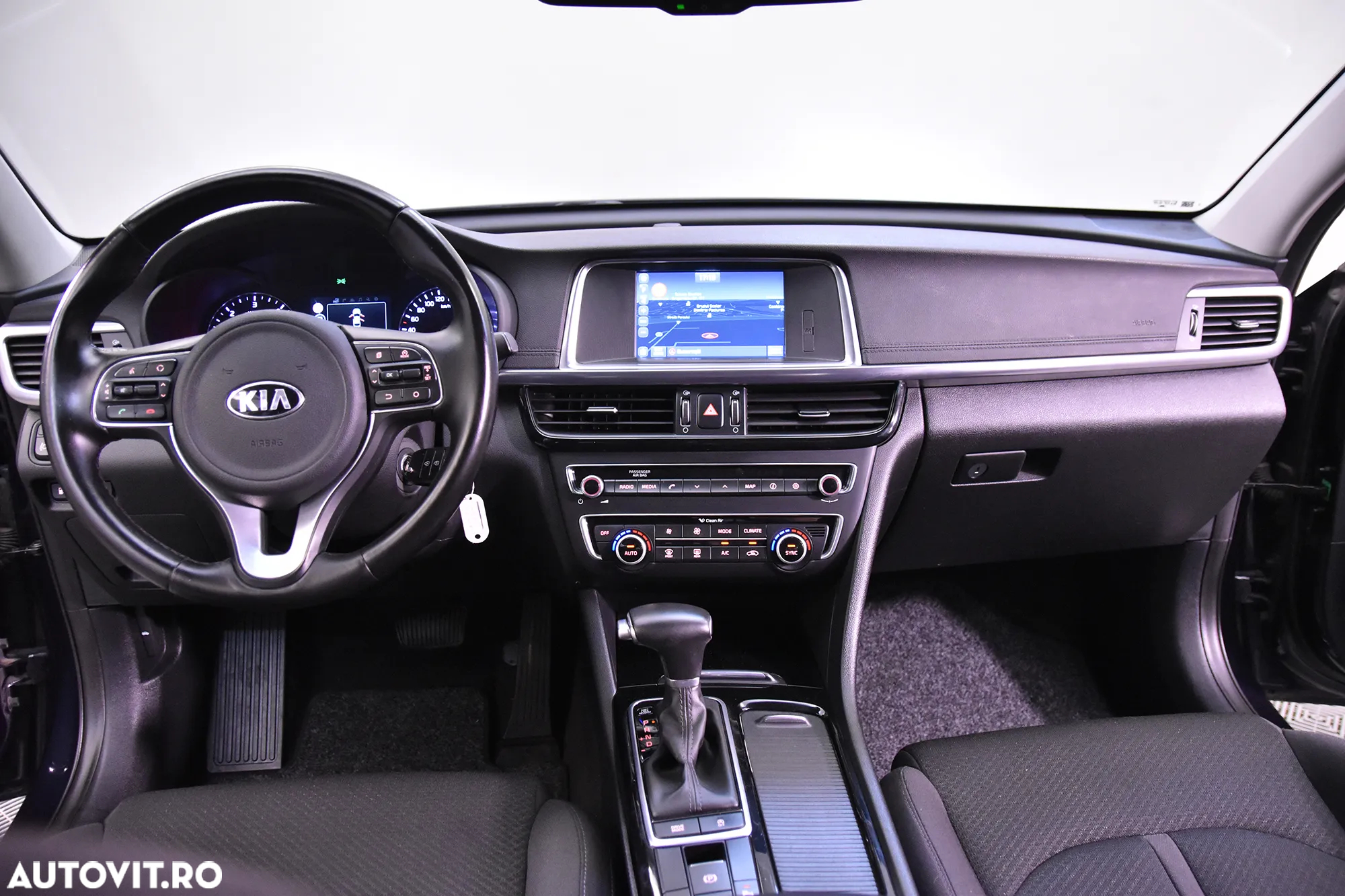 Kia Optima - 9