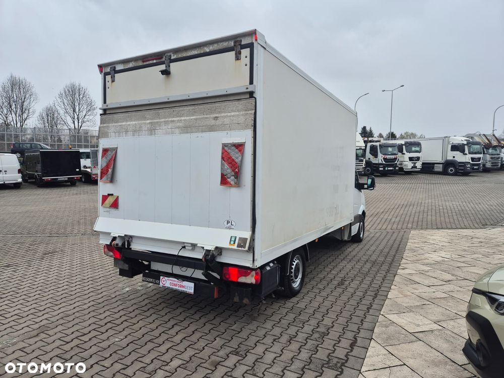 Mercedes-Benz Sprinter 316 CDi / KONTENER / WINDA  / TEMPOMAT / 3 MIEJSCA / 1 WŁ / SERWISOWANY - 10
