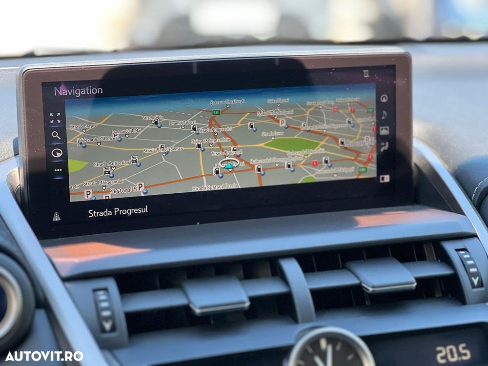 Lexus Seria NX - 25