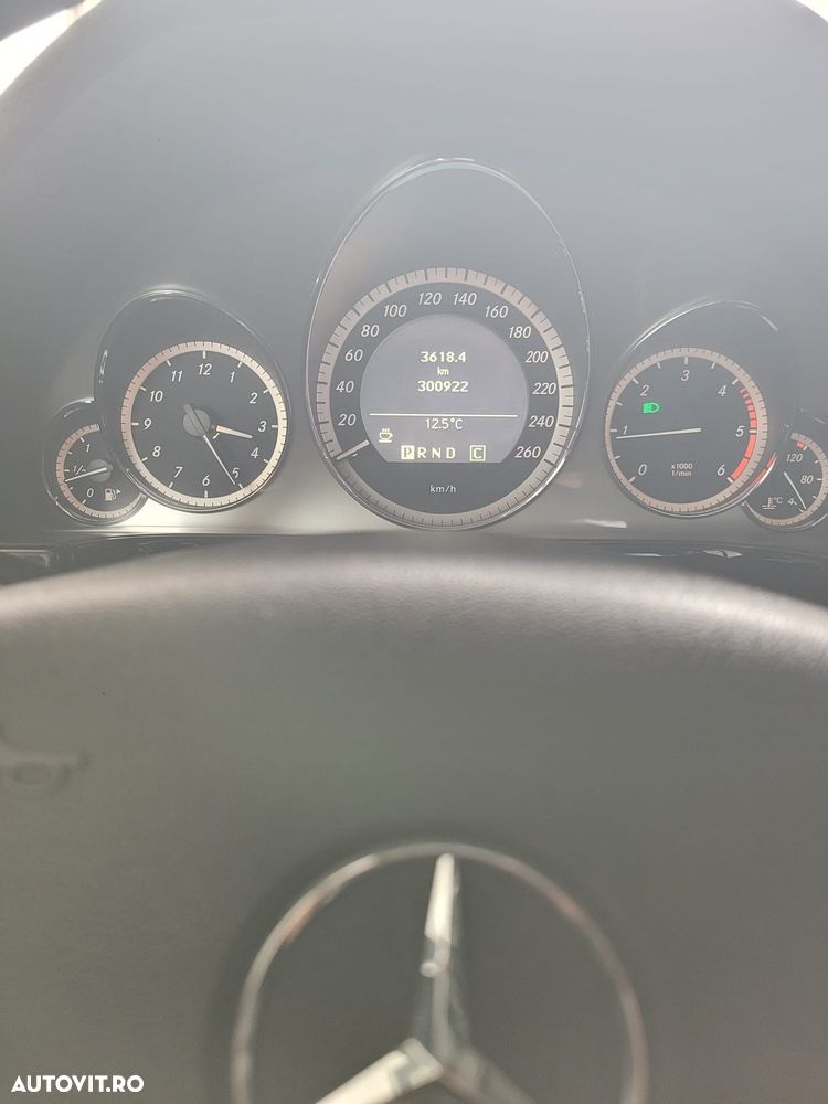 Mercedes-Benz E 220 CDI BlueEfficiency Aut. - 12