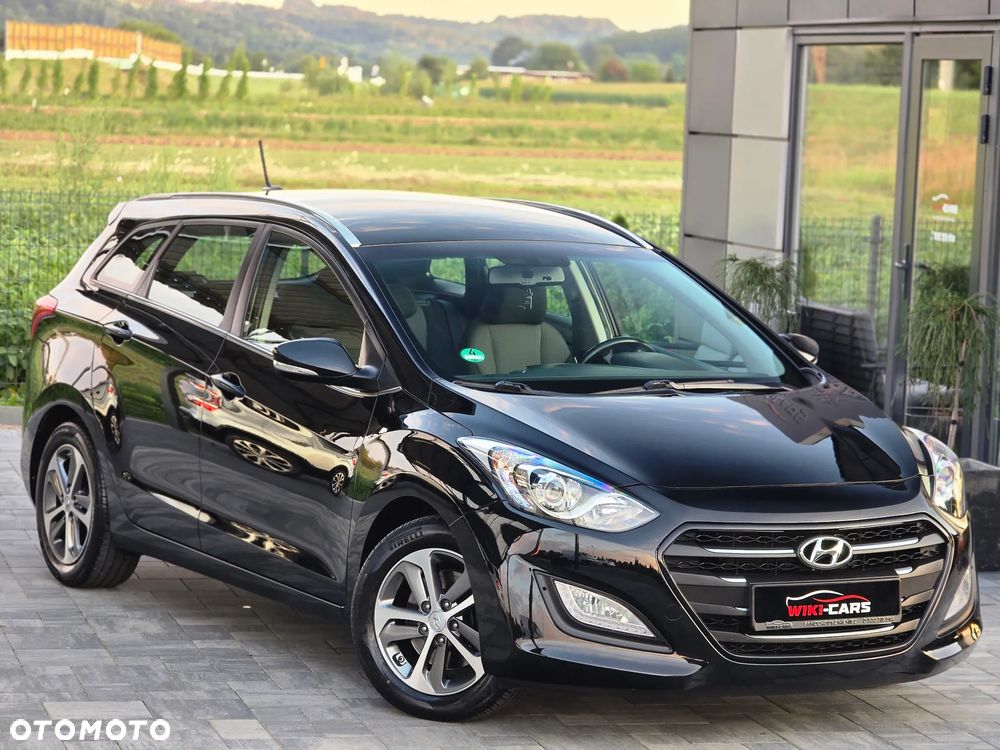 Hyundai i30 Kombi 1.6 GDi DCT Premium - 9