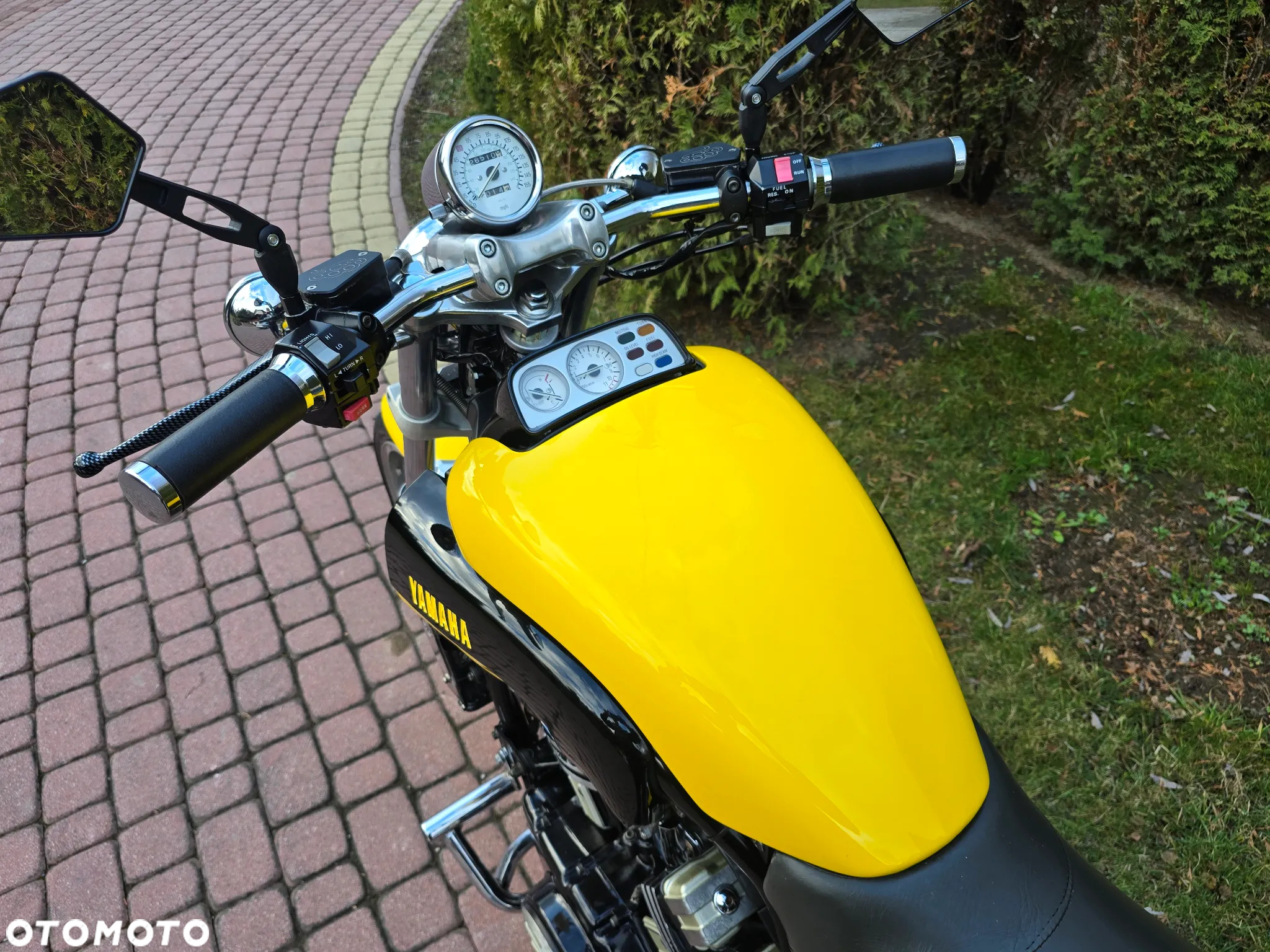 Yamaha V-MAX - 10