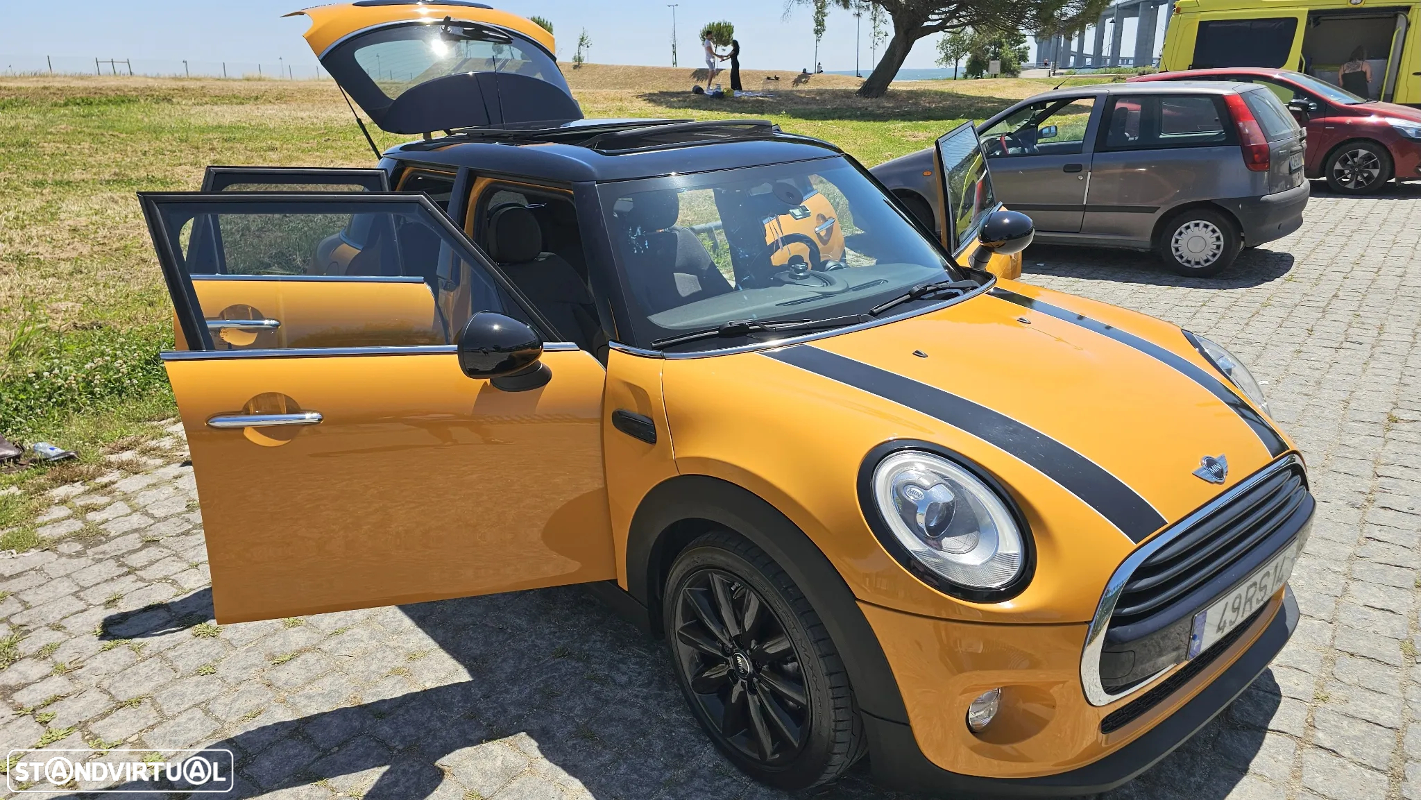 MINI 5 Portas Cooper D - 11