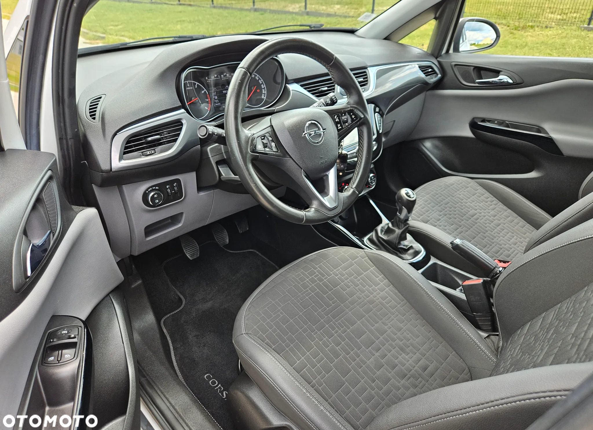 Opel Corsa 1.4 T Cosmo S&S - 15