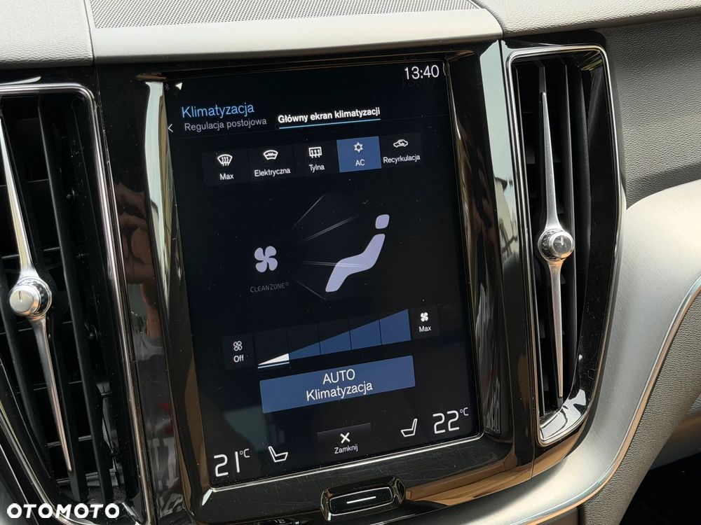 Volvo XC 60 T4 Momentum Pro - 16