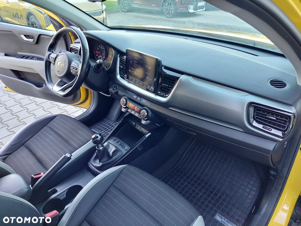 Kia Stonic 1.2 L Business Line - 27
