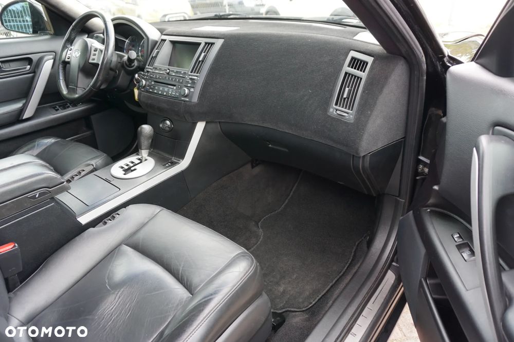 Infiniti FX - 17