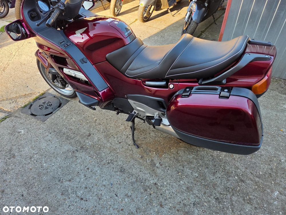 Honda ST - 7