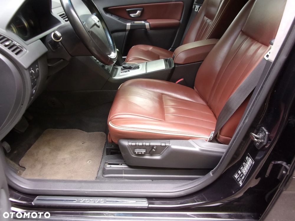 Volvo XC 90 D5 AWD Executive - 29