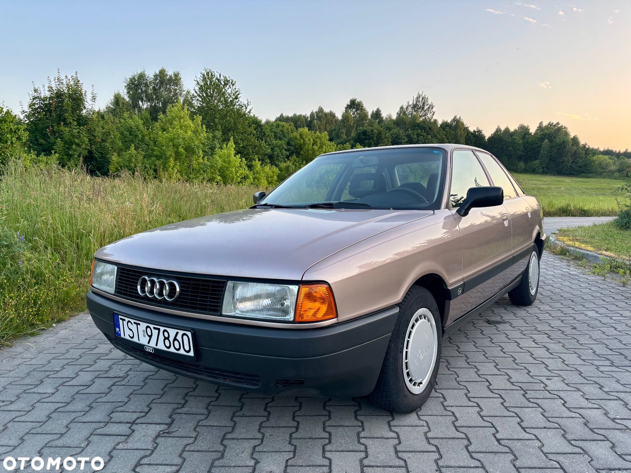 Audi 80 2.0 E - 1