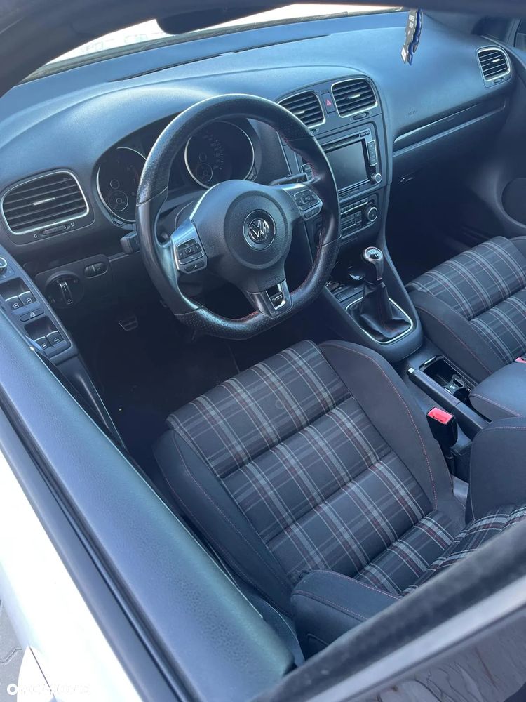 Volkswagen Golf VI 2.0 TSI GTI - 13