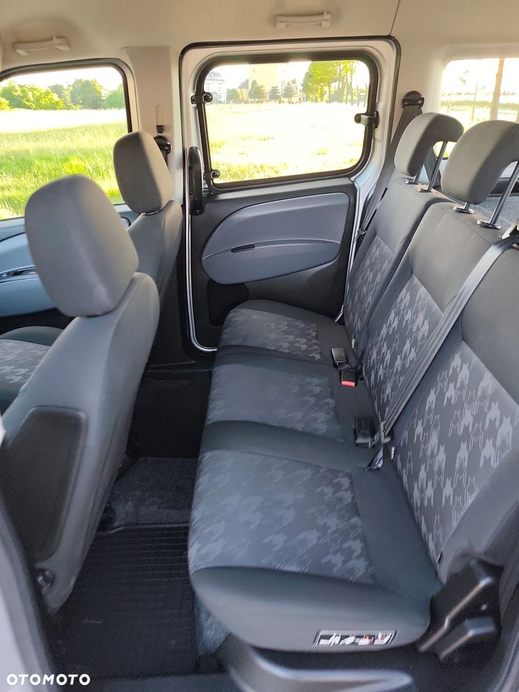 Opel Combo 1.6 CDTI L2H1 Selection - 28