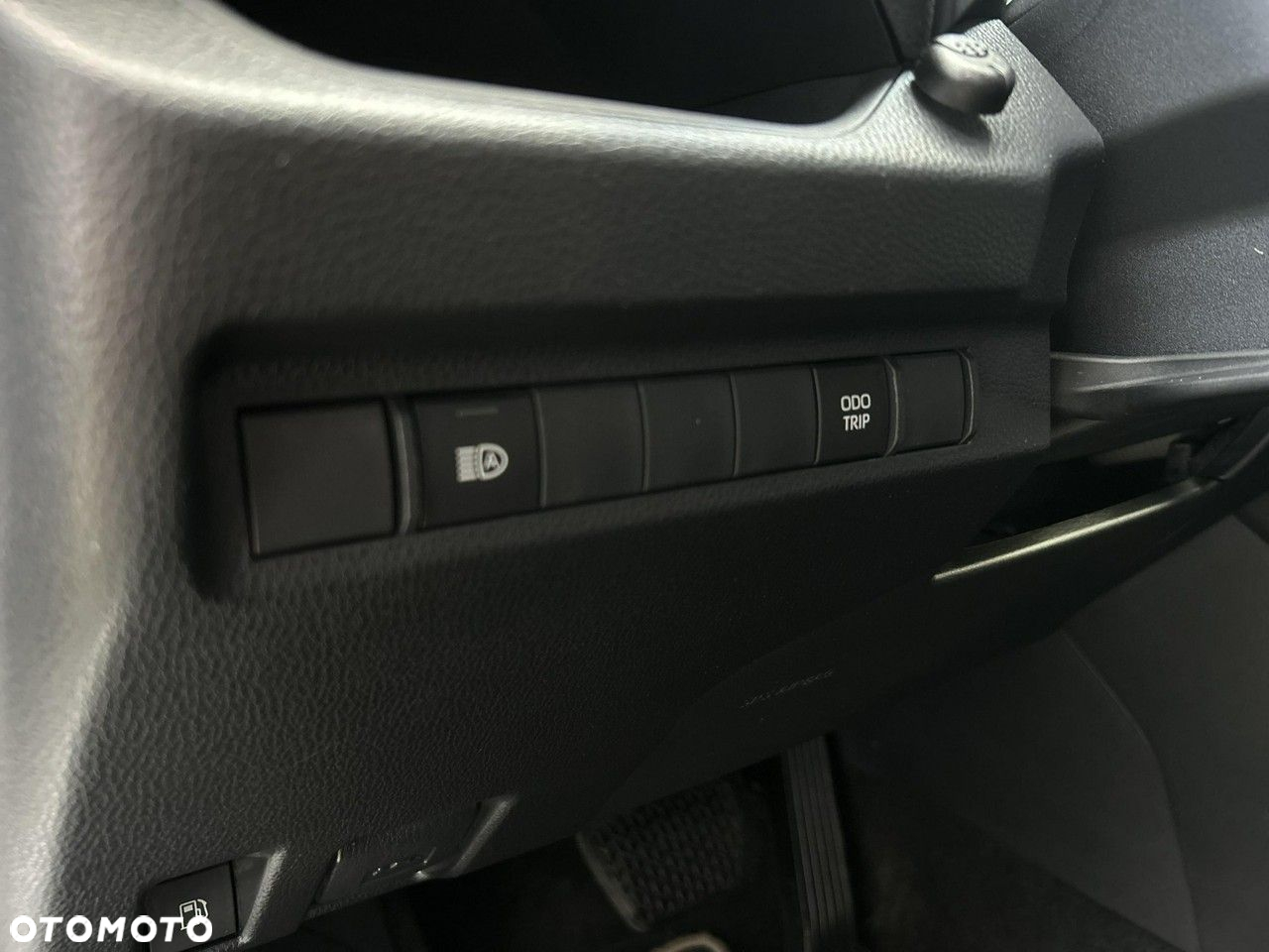 Toyota RAV4 - 23