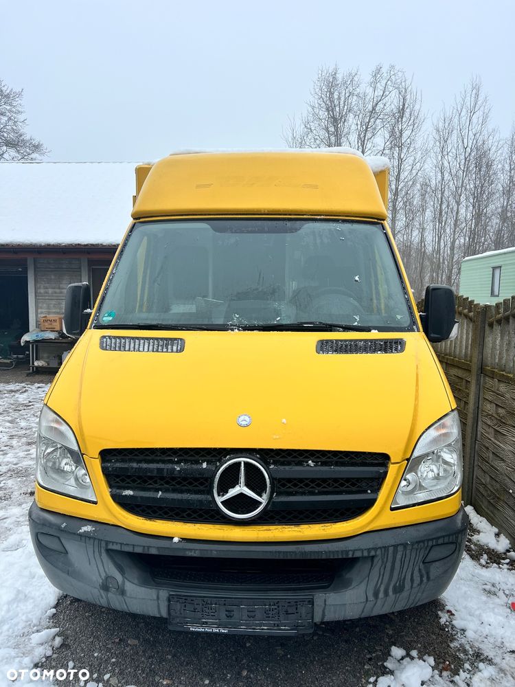 Mercedes-Benz Sprinter - 1