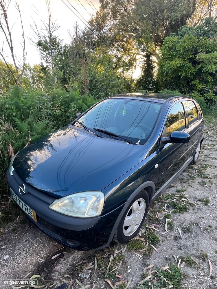 Opel Corsa 1.2 16V Confort - 1