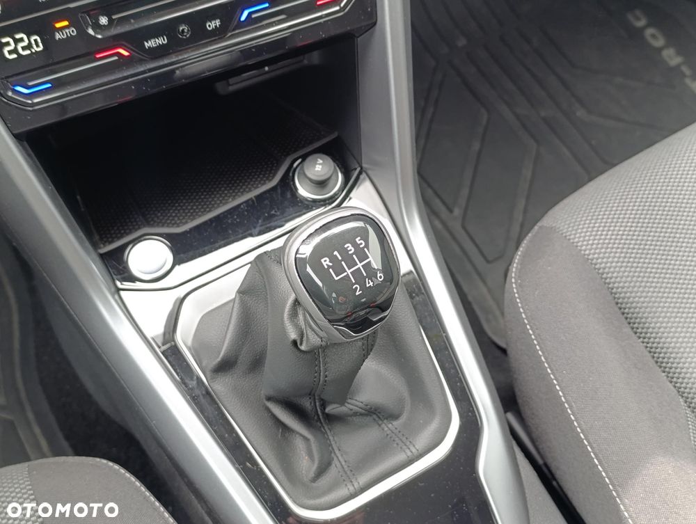 Volkswagen T-Roc 1.5 TSI Life - 38