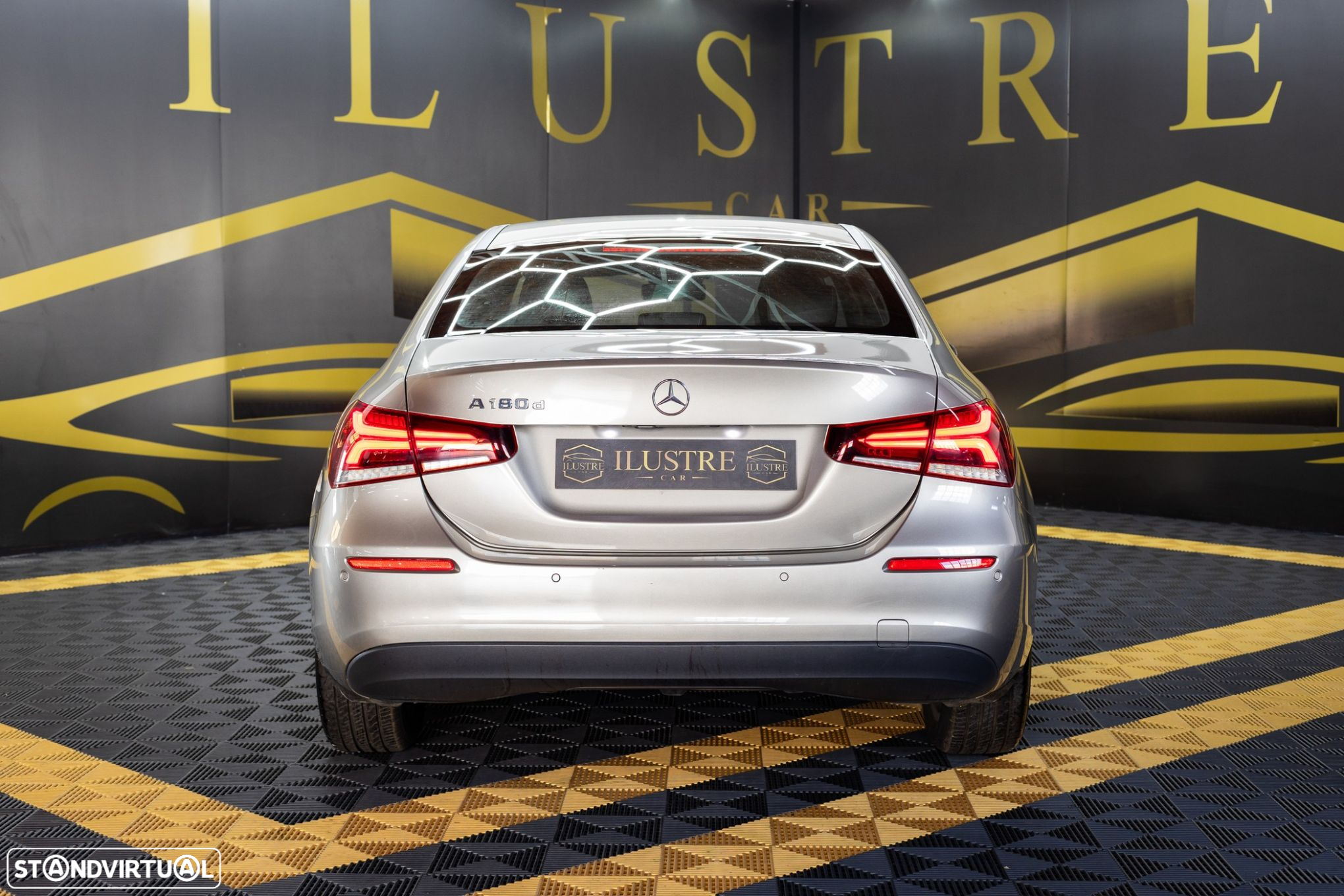 Mercedes-Benz A 180 Limousine d Progressive Aut. - 5