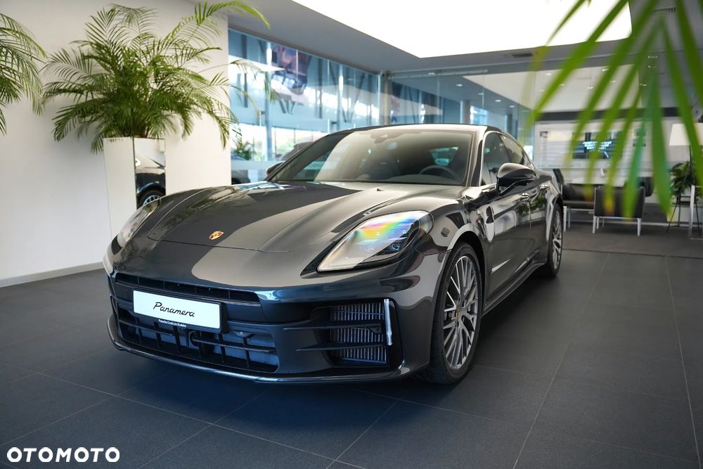 Porsche Panamera 4 - 3