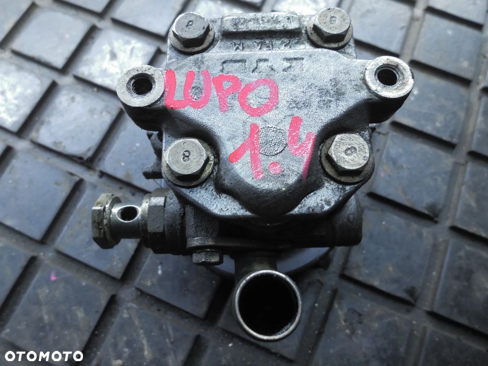 POMPA WSPOMAGANIA VW POLO III SEAT CORDOBA 1.0 1.4 8V 030145269A - 2