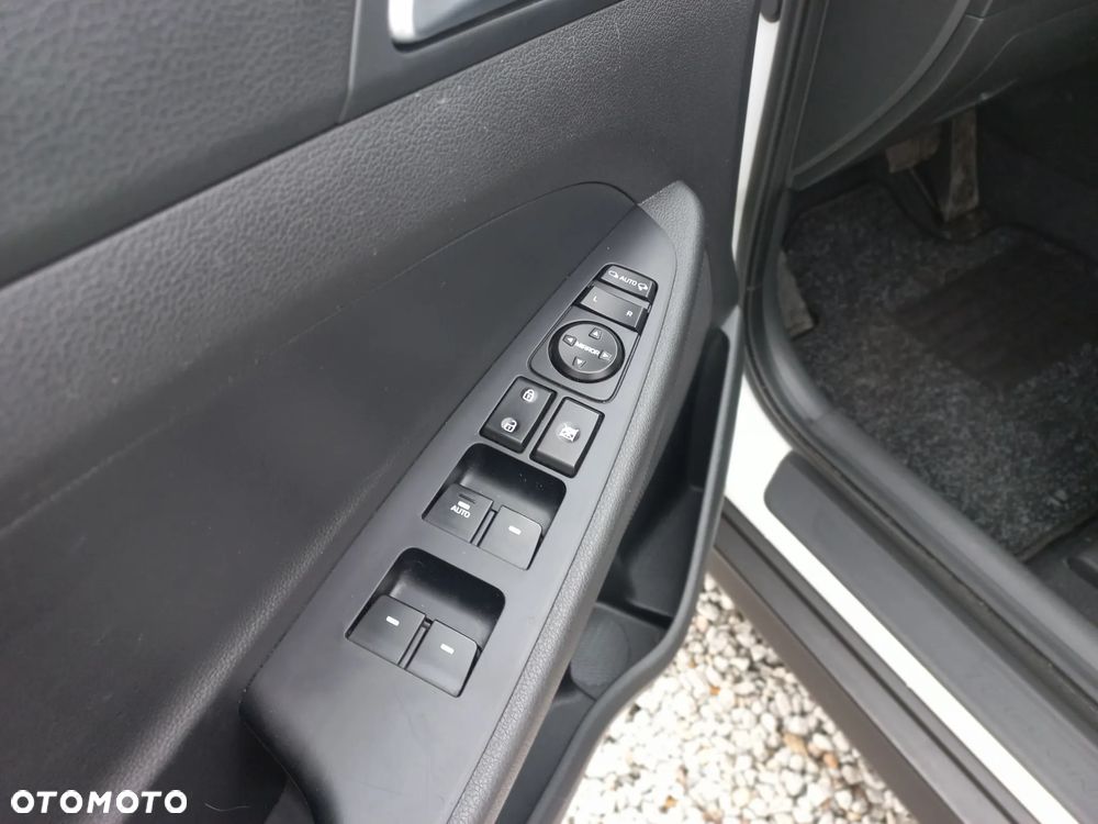Hyundai Tucson blue 1.7 CRDi 2WD DCT Style - 21