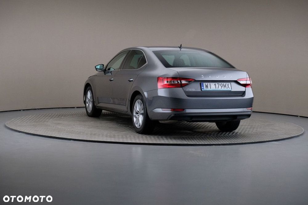 Skoda Superb 1.5 TSI Ambition DSG - 2
