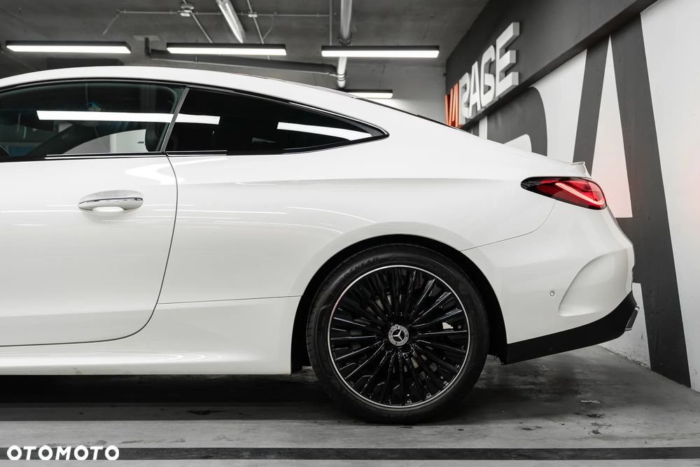 Mercedes-Benz CLE 300 mHEV 4-Matic AMG Line - 3