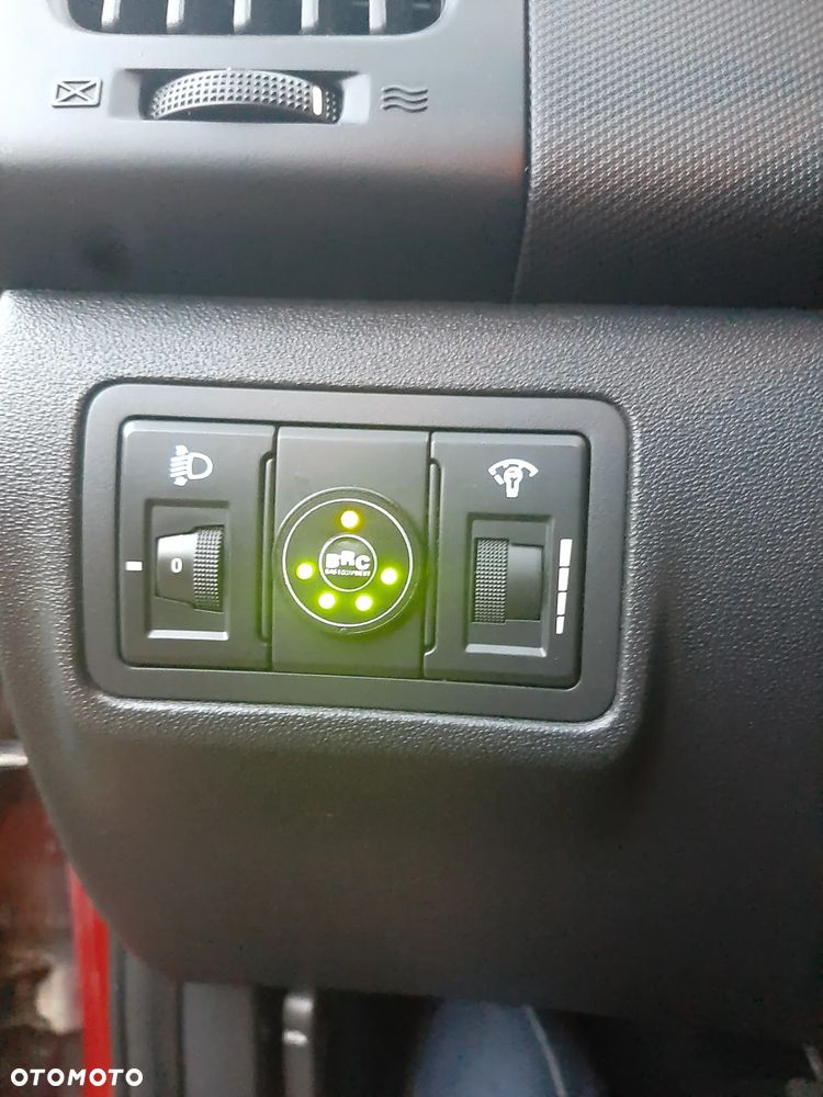 Hyundai i30 1.6 Comfort - 8