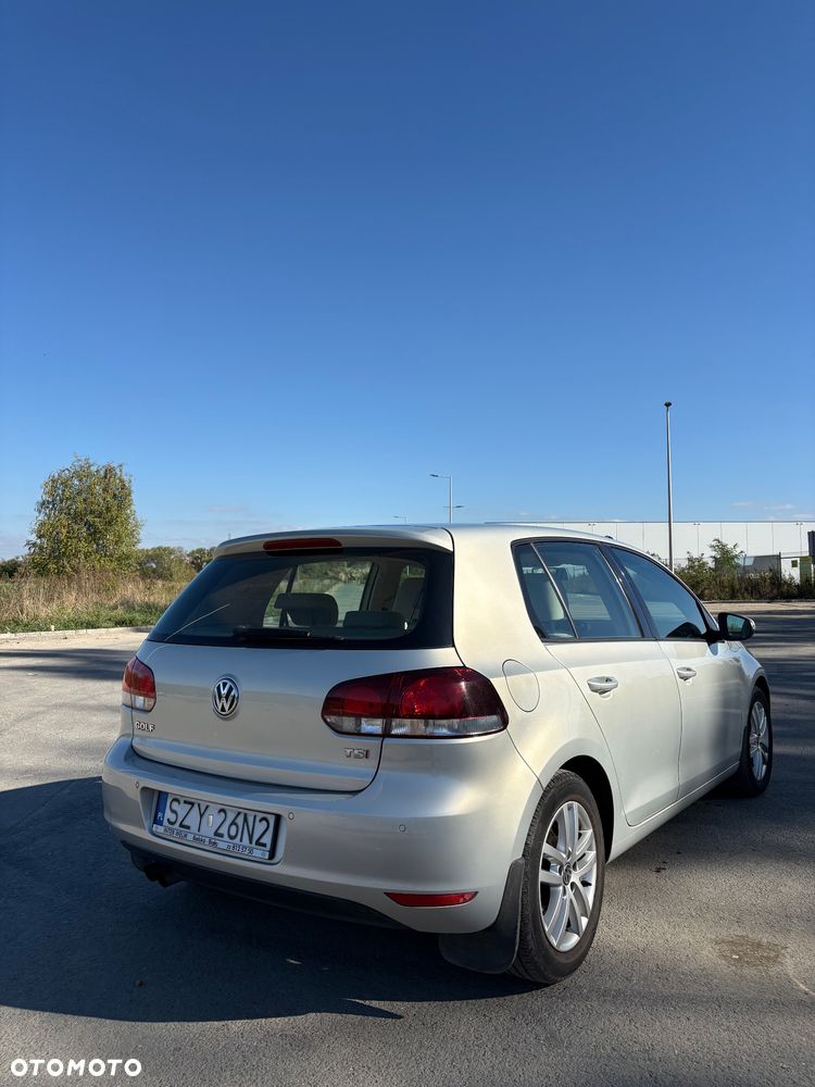 Volkswagen Golf - 8