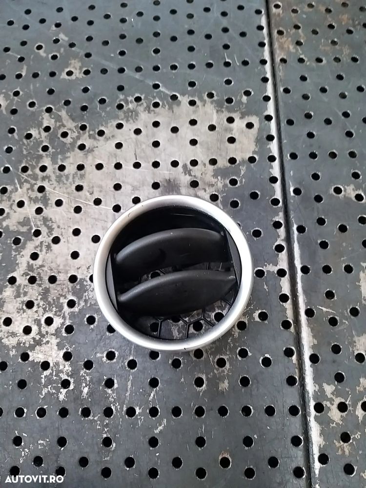 Grila ventilatie bord suzuki vitara ly 7363054p0 - 1