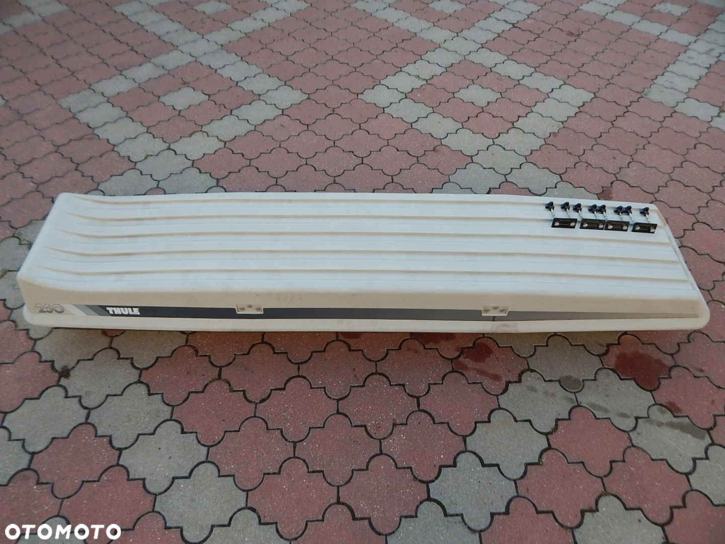 Bagażnik dachowy BOX dachowy Thule 250 - 2