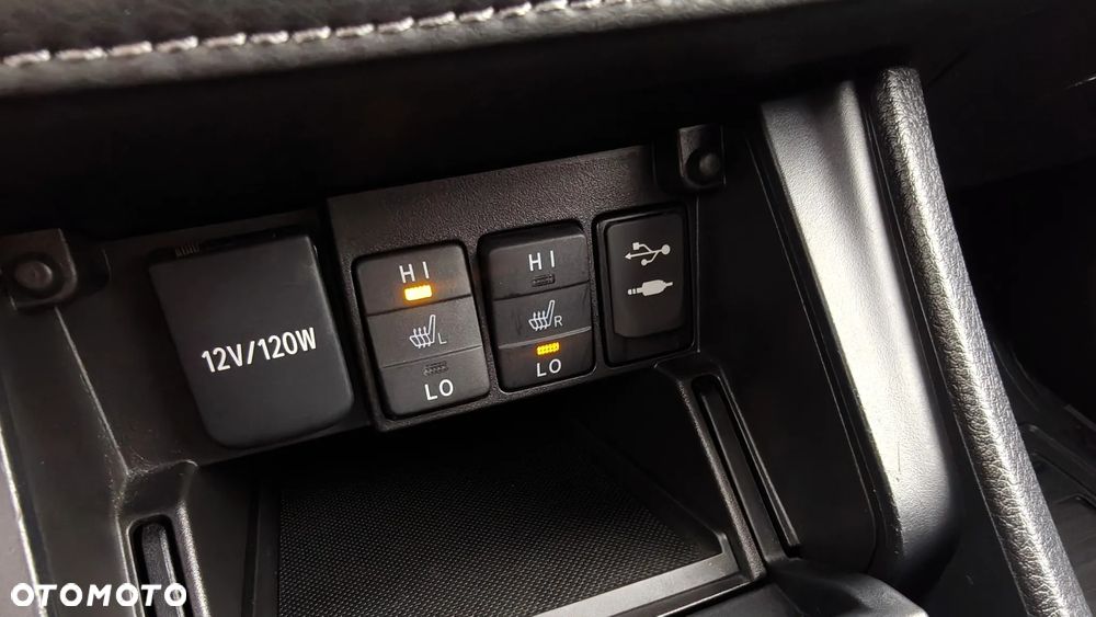 Toyota Auris 1.6 Premium Comfort - 18