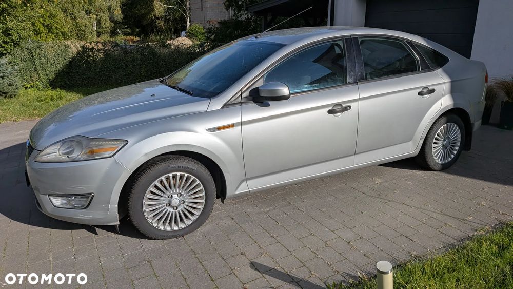 Ford Mondeo 1.6 Ambiente - 3