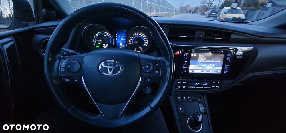 Toyota Auris Hybrid 135 Premium - 5
