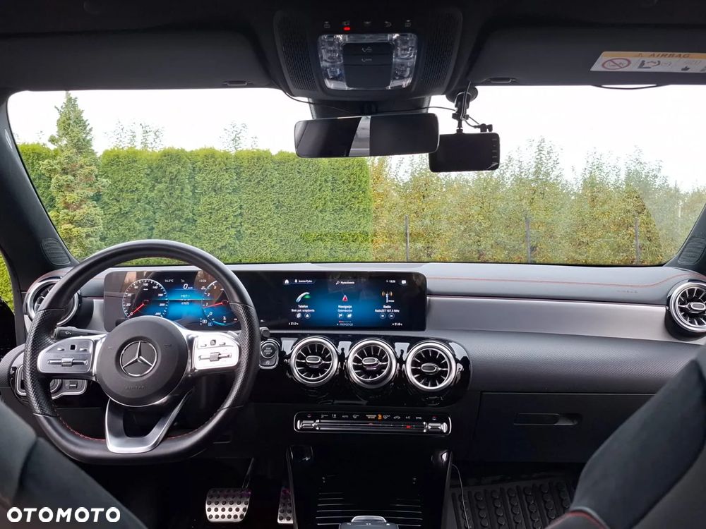 Mercedes-Benz CLA 200 AMG Line 7G-DCT - 13