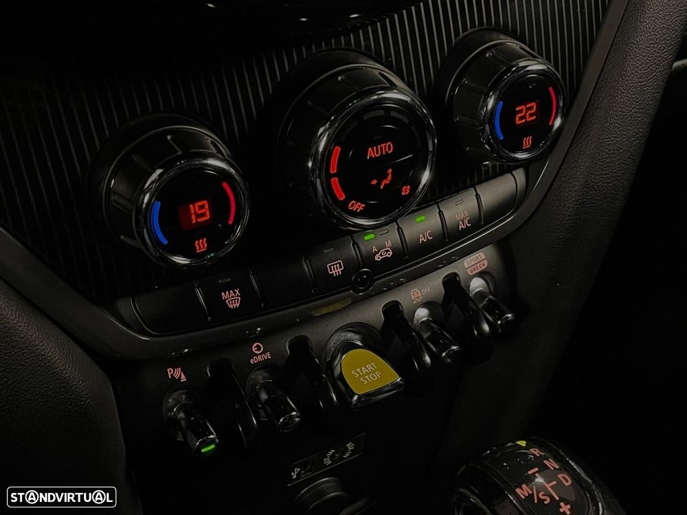 MINI Countryman Cooper SE ALL4 Auto - 26