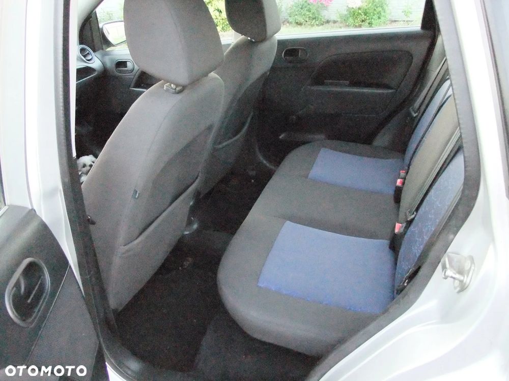 Ford Fiesta 1.3 - 12