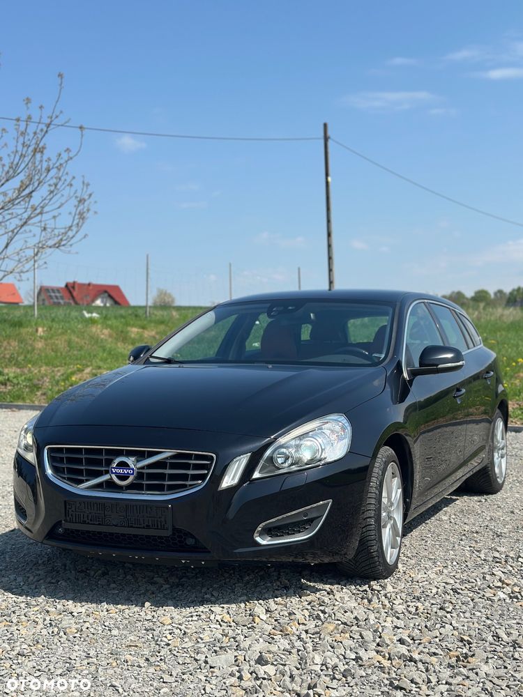 Volvo V60 T3 Summum - 3