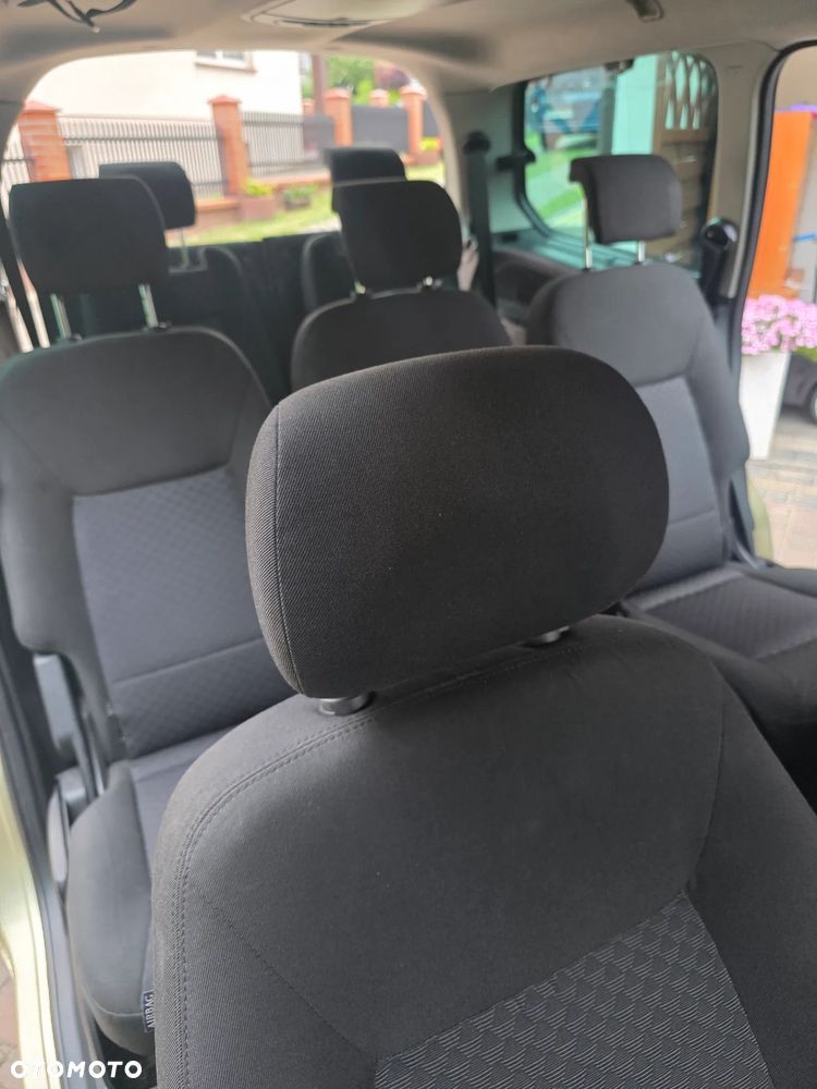 Ford Galaxy 2.0 TDCi Ghia - 12