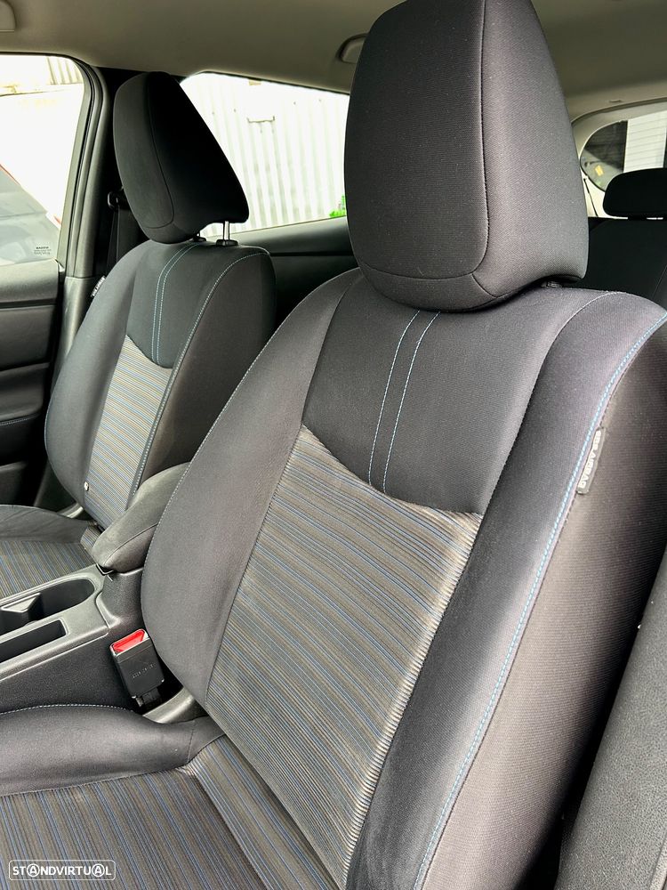 Nissan Leaf 40 kWh Acenta - 11