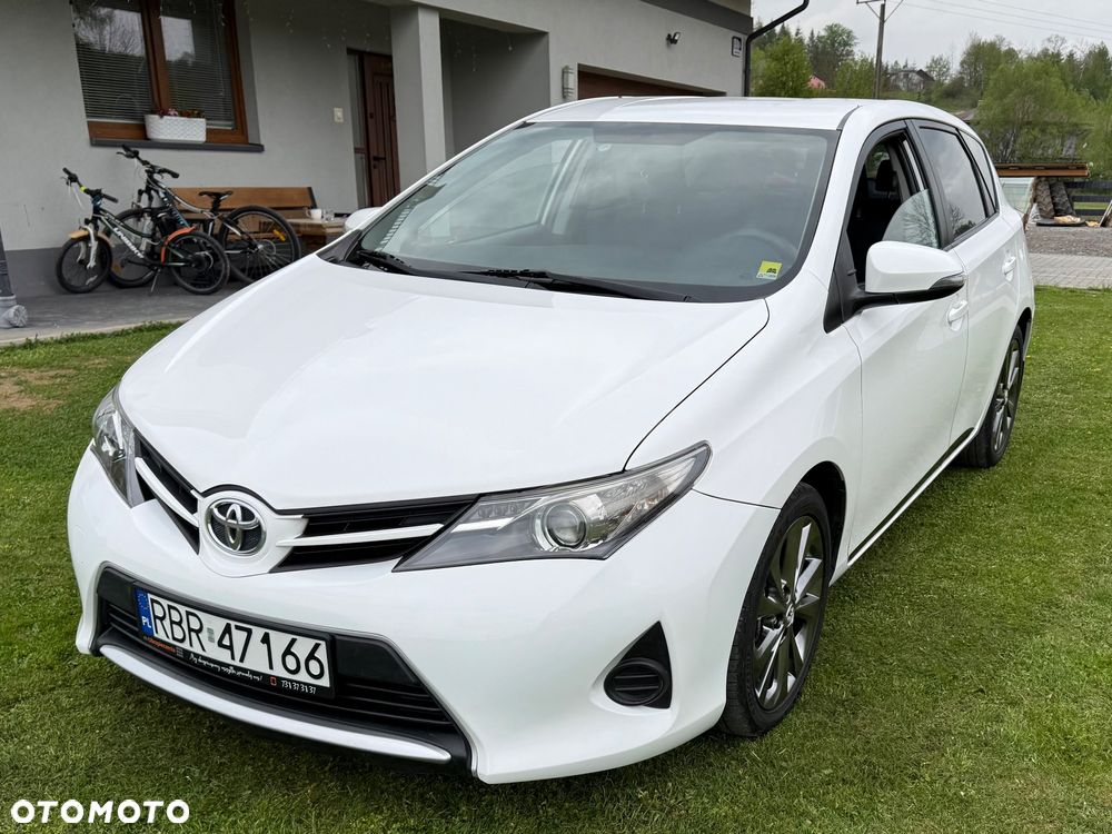 Toyota Auris - 1
