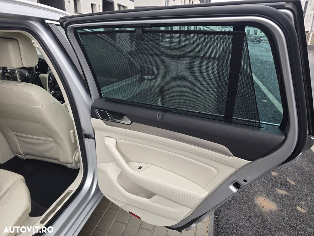 Volkswagen Passat 2.0 TDI SCR 4Motion DSG Elegance - 8