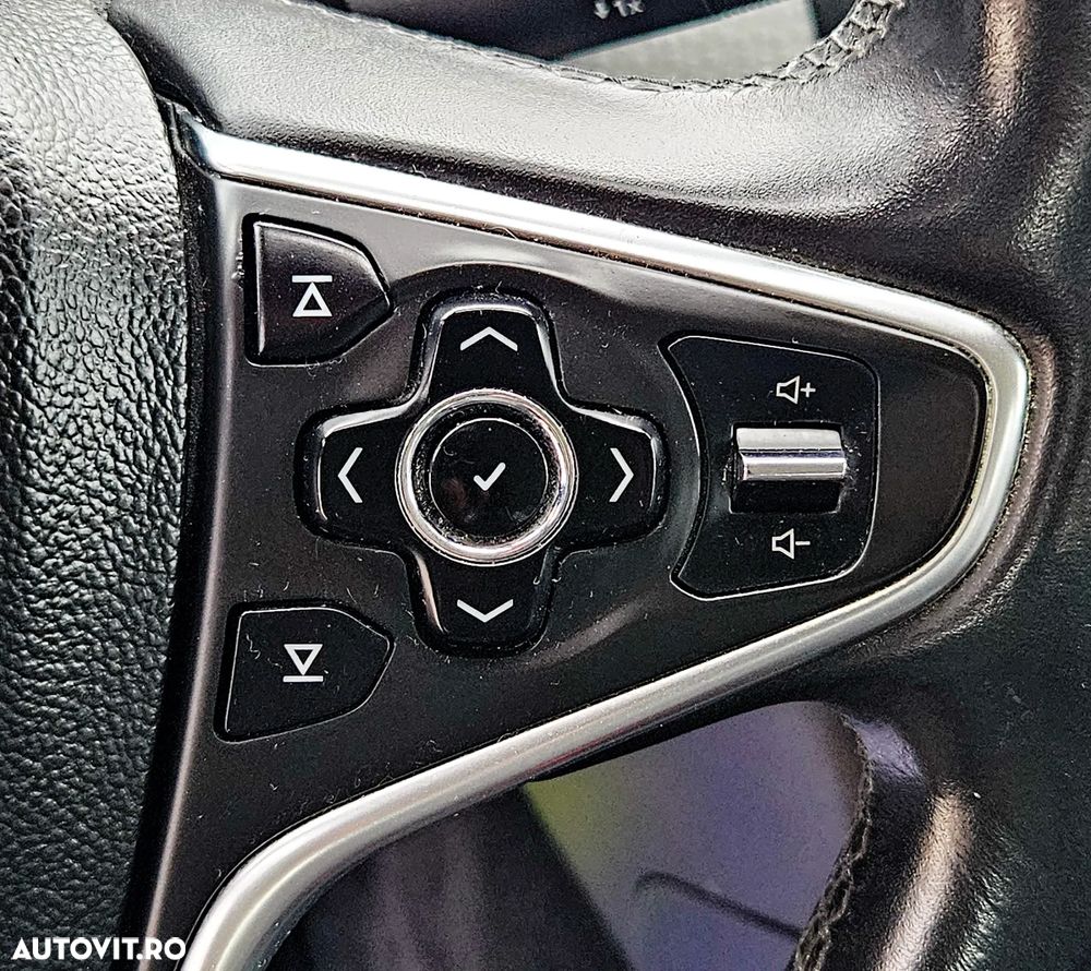 Opel Insignia - 21
