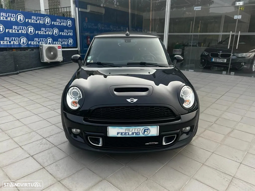 MINI Cabrio John Cooper Works - 3