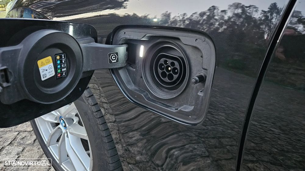 BMW 330 e Touring Line Sport Auto - 13