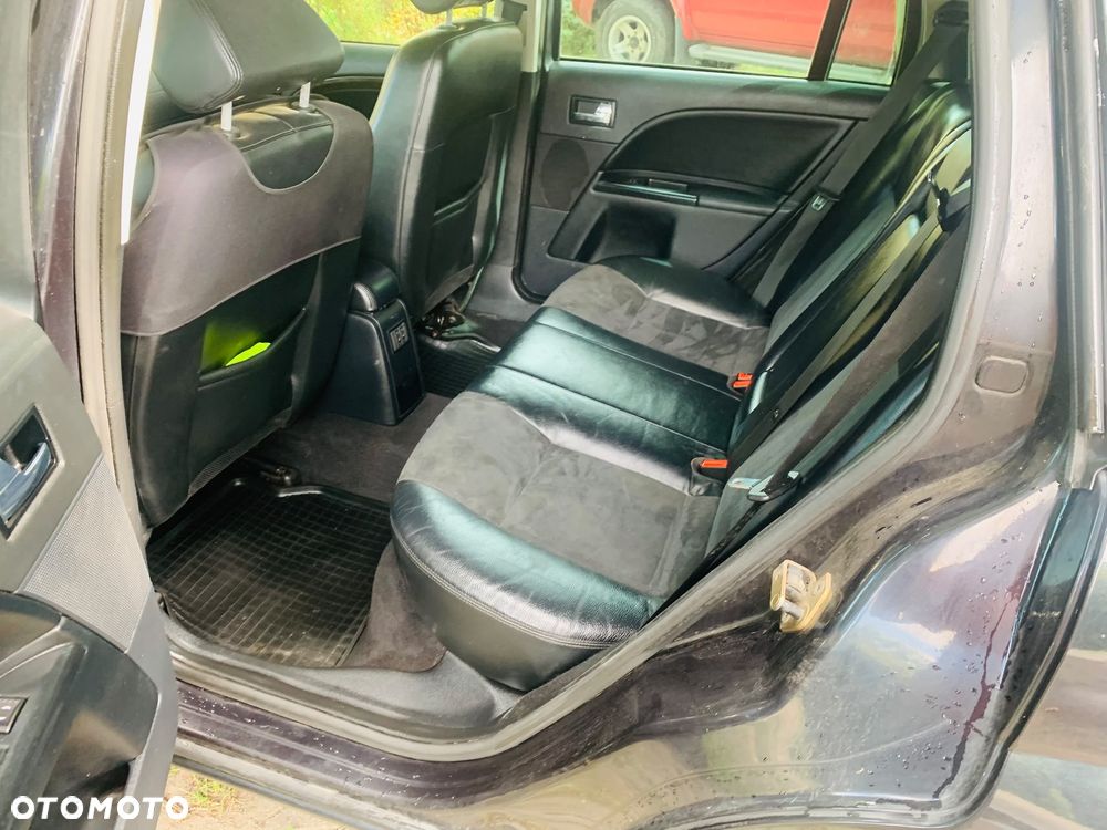 Ford Mondeo 2.0 TDCI Ghia - 17