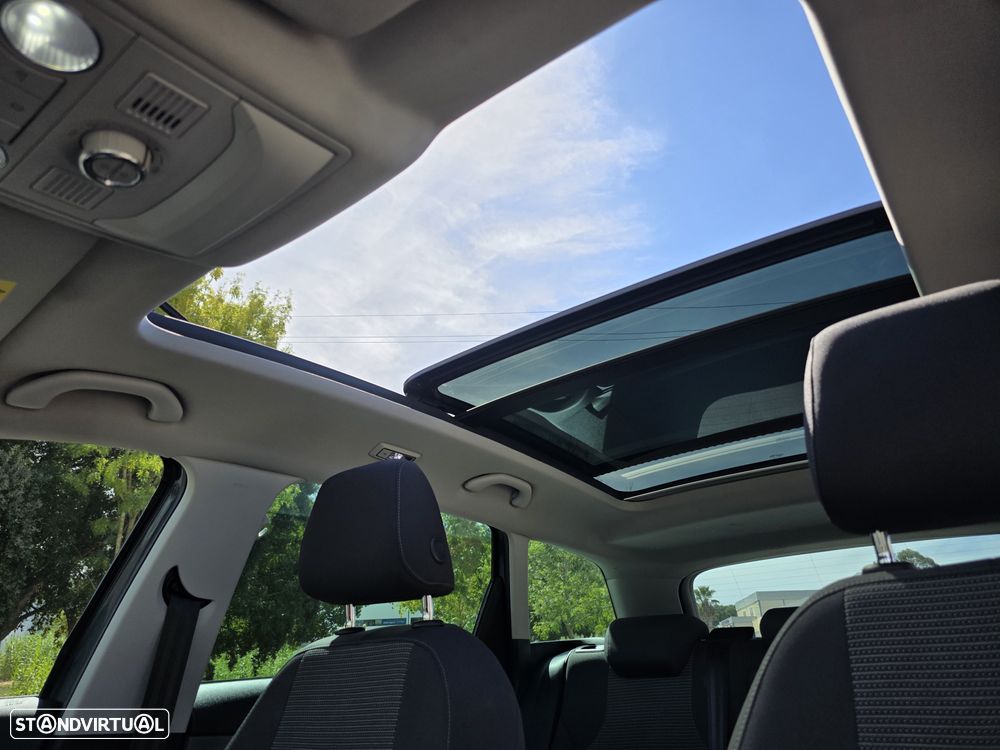 SEAT Leon ST 1.6 TDI Xcellence DSG S/S - 12