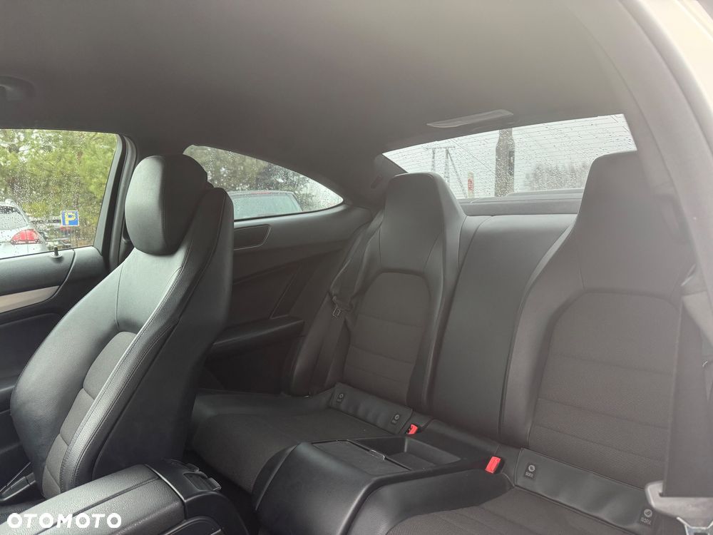 Mercedes-Benz Klasa C 180 BlueEFFICIENCY - 8